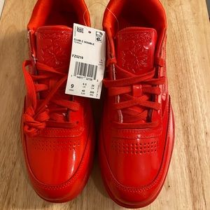 NEW Women’s Reebok Cardi B Coated Club C Low GS 4